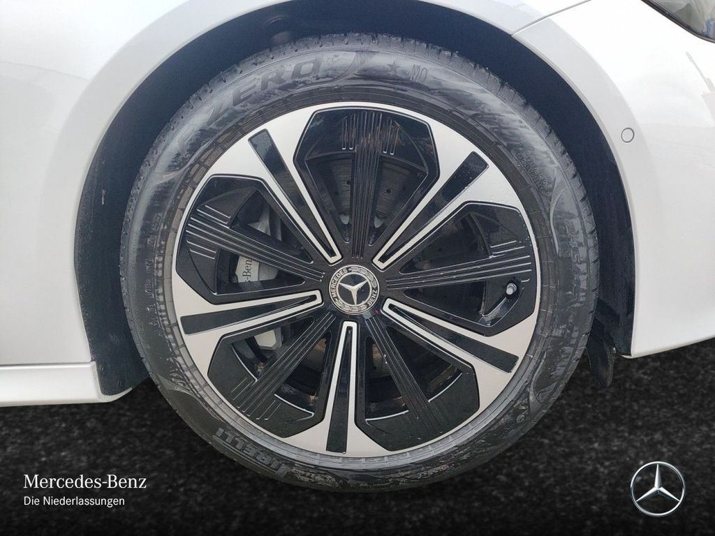 Mercedes-Benz E 300 2025