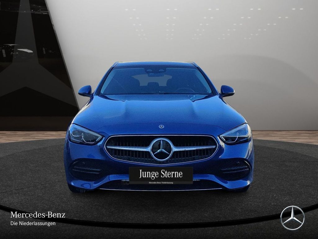 Mercedes-Benz C 220 2025