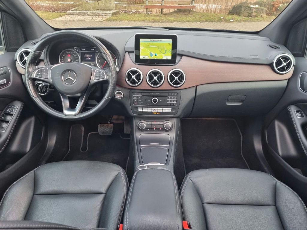 Mercedes-Benz B 200 2015