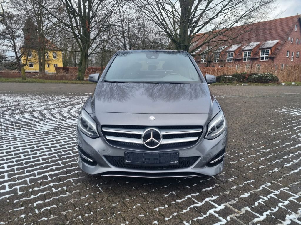 Mercedes-Benz B 200 2015