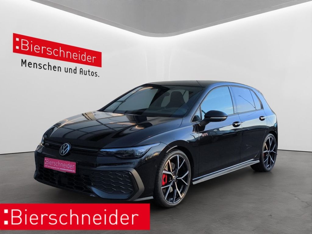 Volkswagen Golf 2025