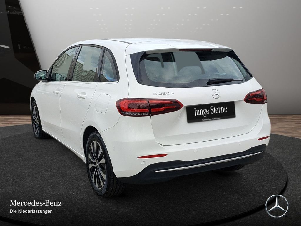 Mercedes-Benz B 250 2022