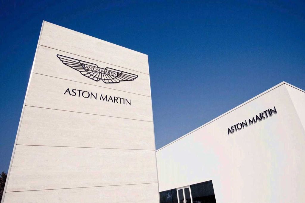 Aston Martin Vanquish 2025