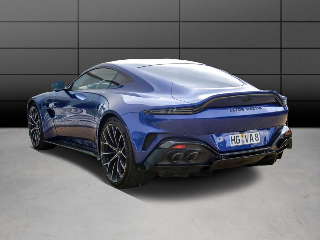 Aston Martin V8 Vantage 2024
