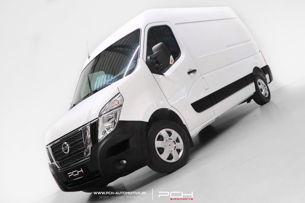 Nissan NV400 2021