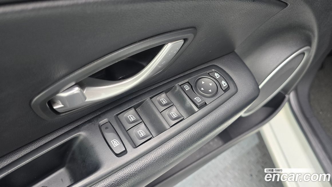 Renault-KoreaSamsung SM3 2016