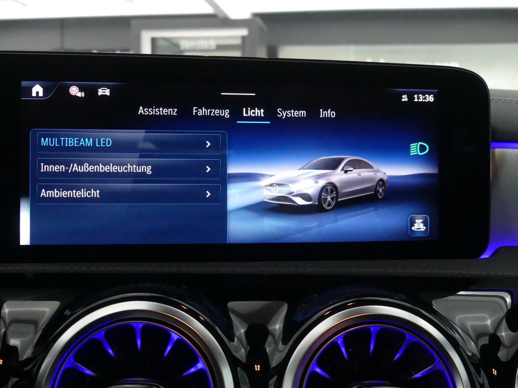 Mercedes-Benz CLA 200 2025