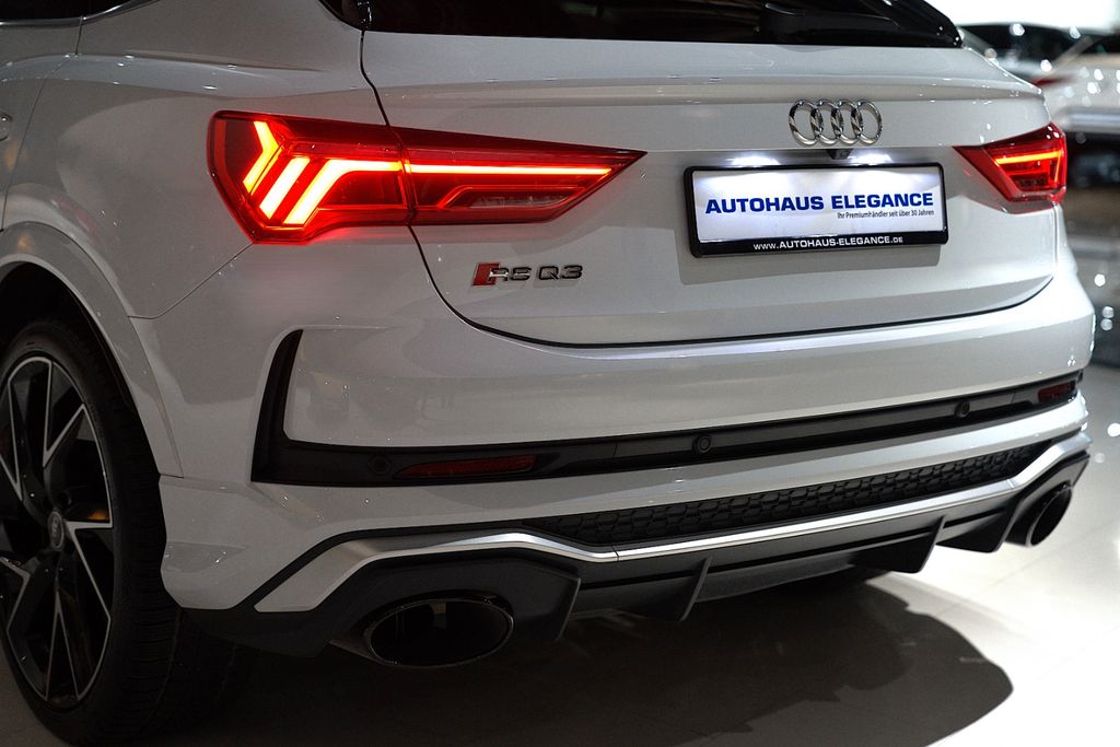 Audi RSQ3 2022