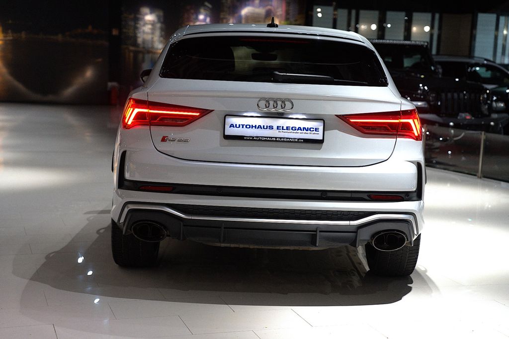 Audi RSQ3 2022