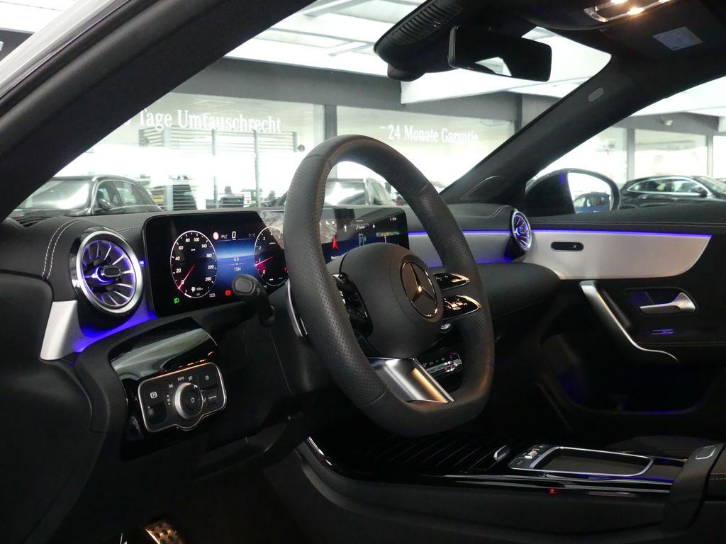 Mercedes-Benz CLA 200 2025
