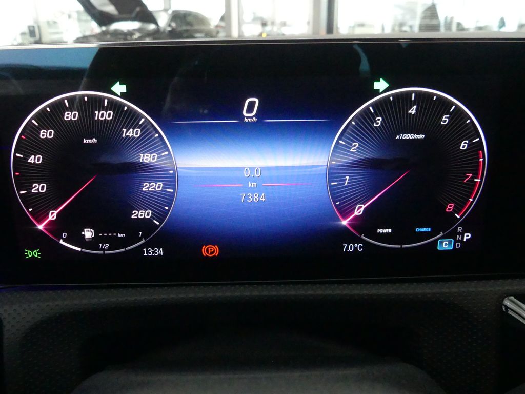 Mercedes-Benz CLA 200 2025