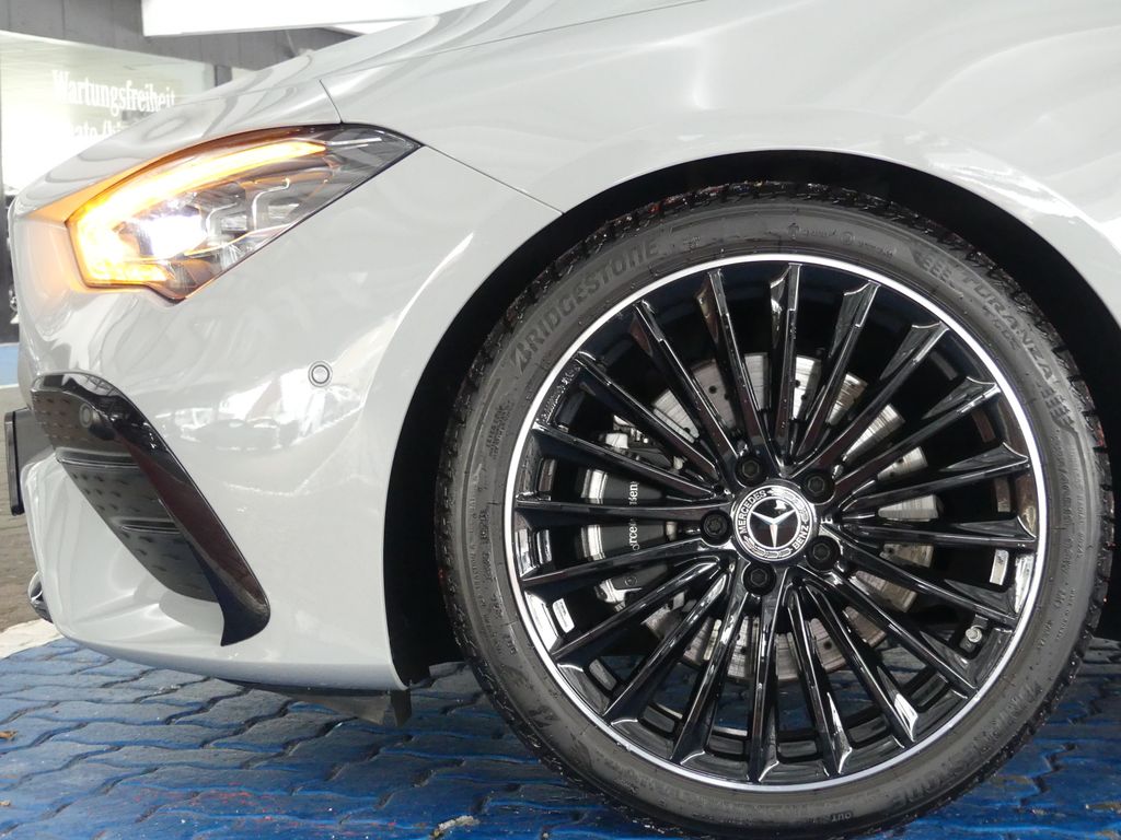 Mercedes-Benz CLA 200 2025