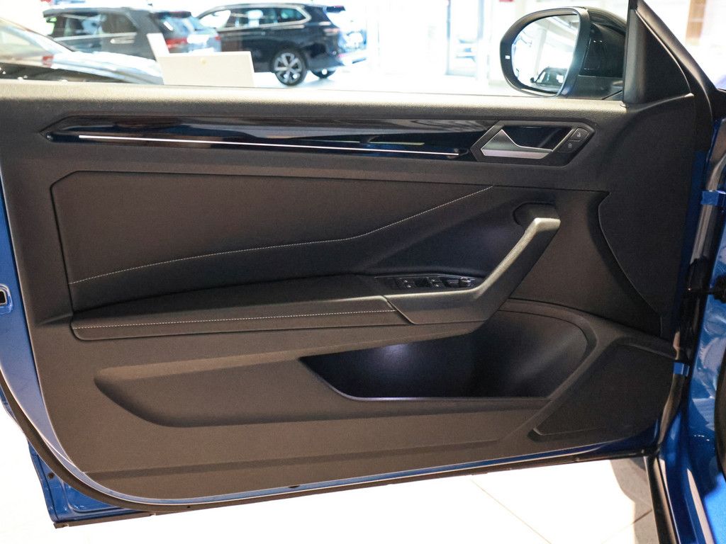 Volkswagen T-Roc 2025