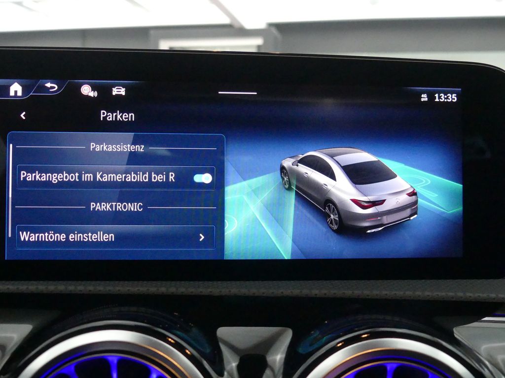 Mercedes-Benz CLA 200 2025