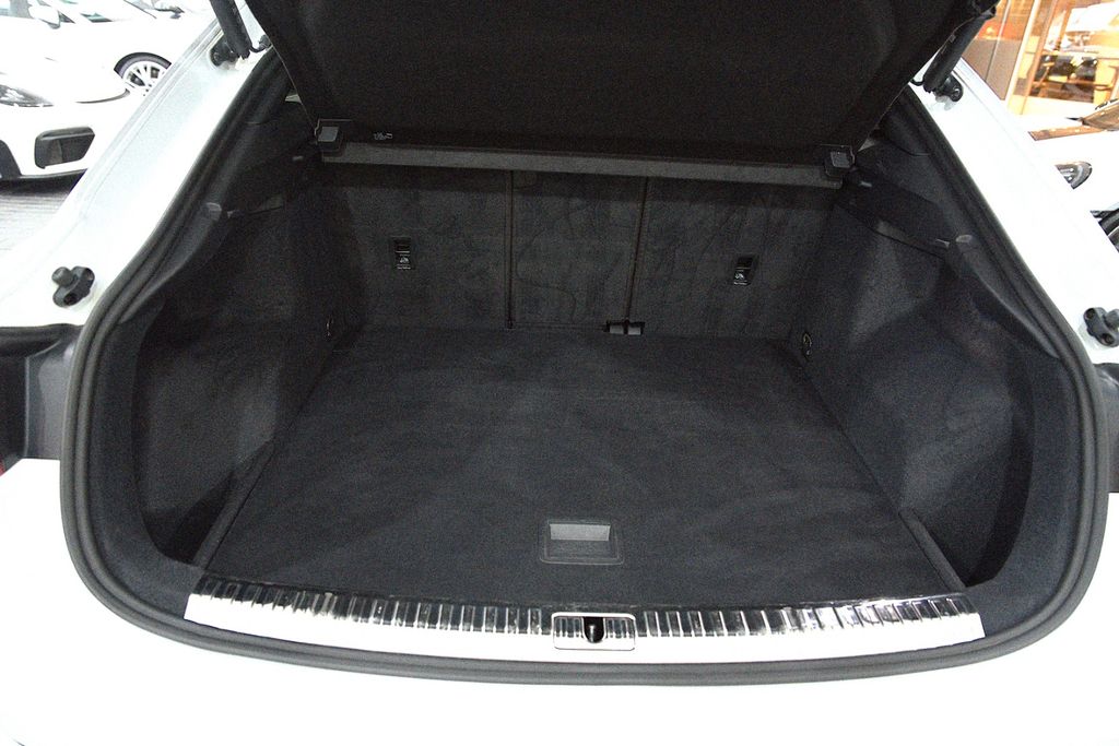 Audi RSQ3 2022