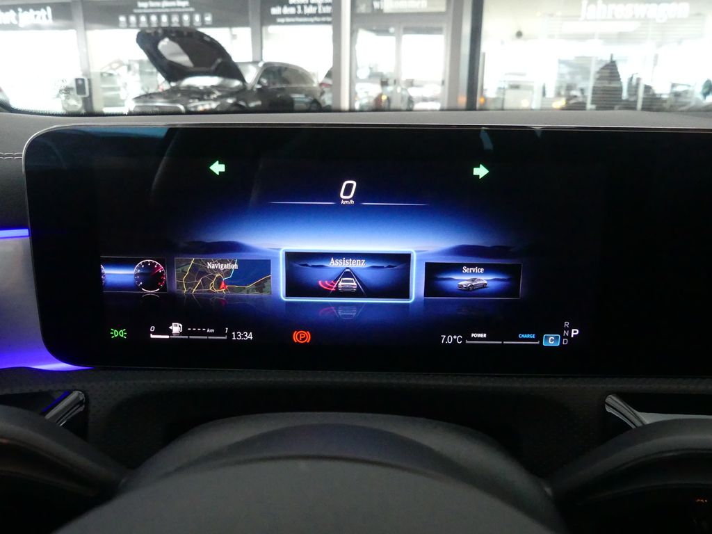 Mercedes-Benz CLA 200 2025