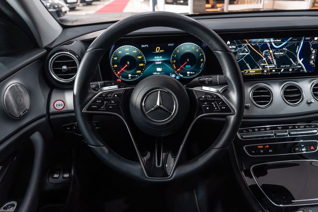 Mercedes-Benz E 300 2021