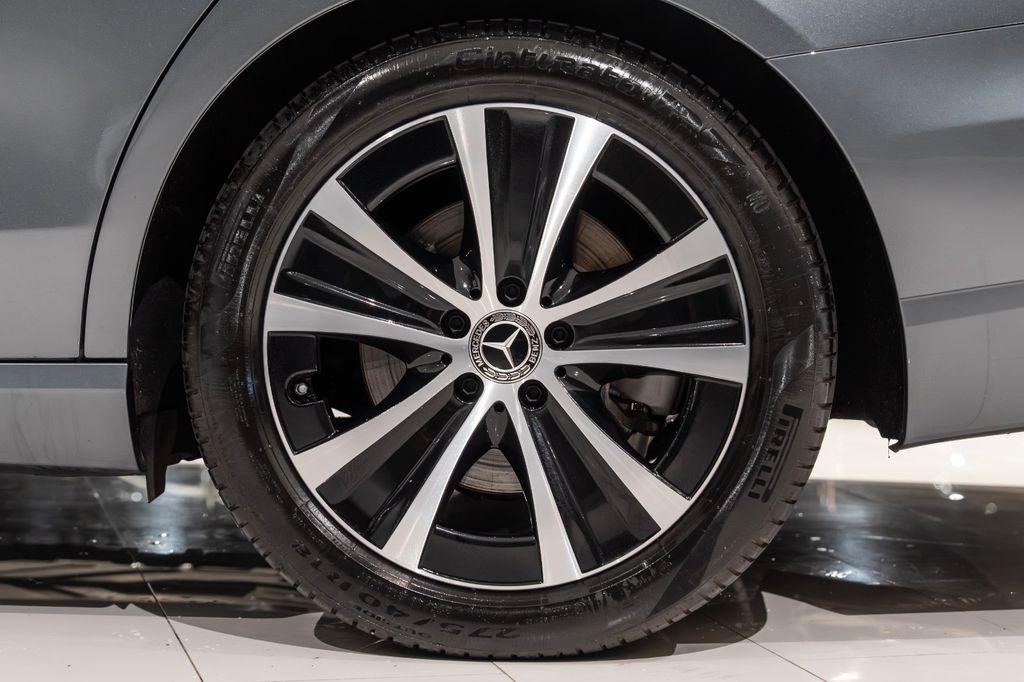 Mercedes-Benz E 300 2021