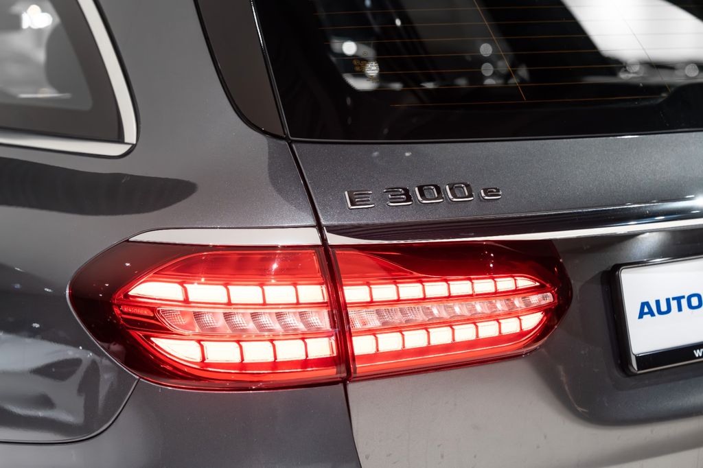 Mercedes-Benz E 300 2021