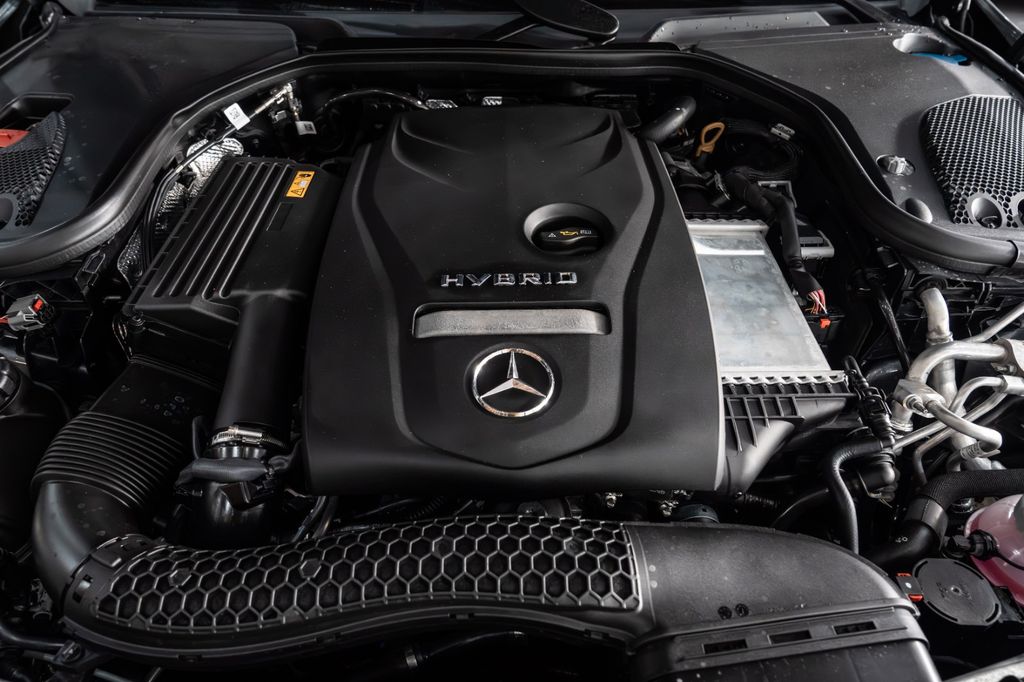 Mercedes-Benz E 300 2021