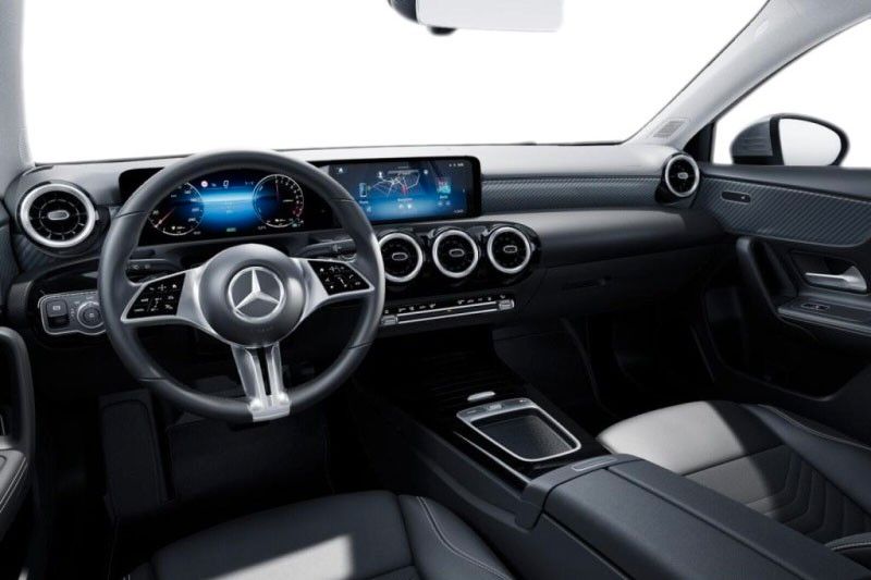 Mercedes-Benz A 250 2024