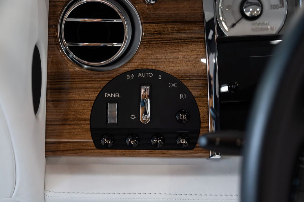 Rolls-Royce Dawn 2016