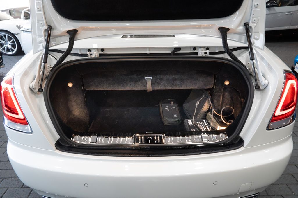 Rolls-Royce Dawn 2016