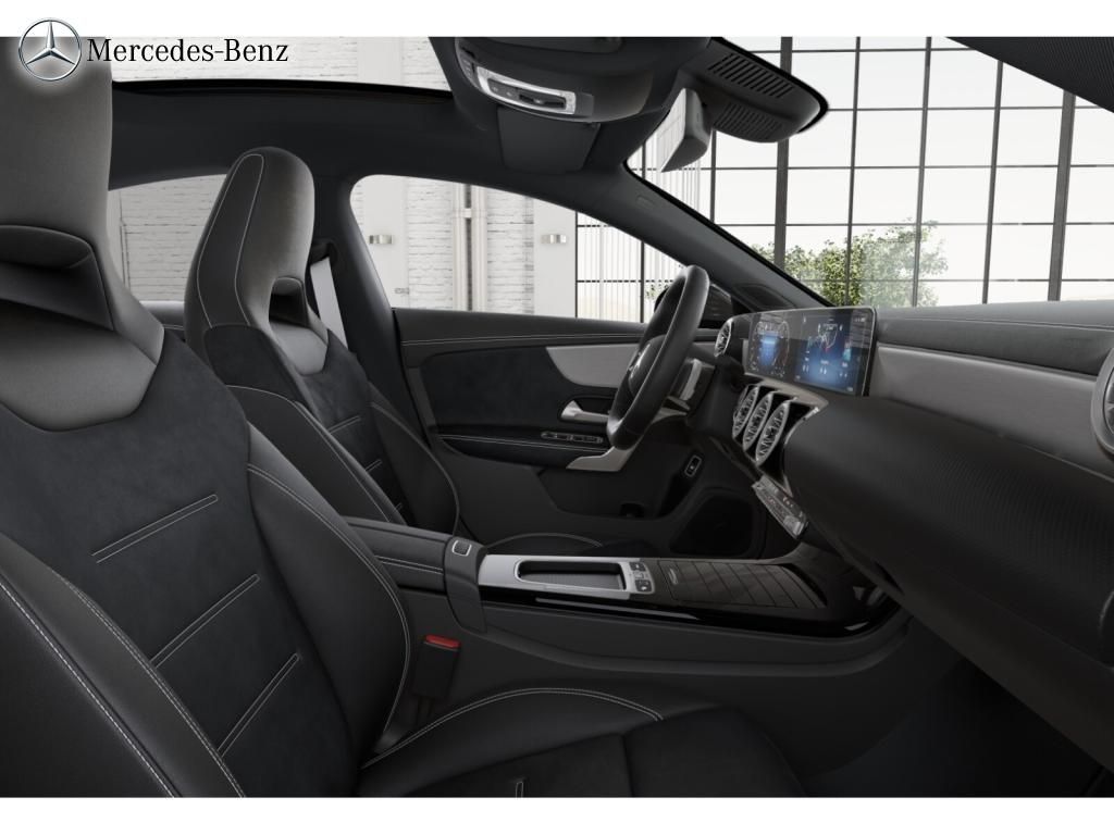 Mercedes-Benz CLA 180 2025