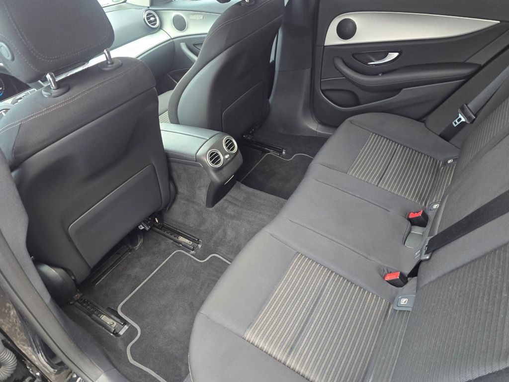 Mercedes-Benz E 300 2022