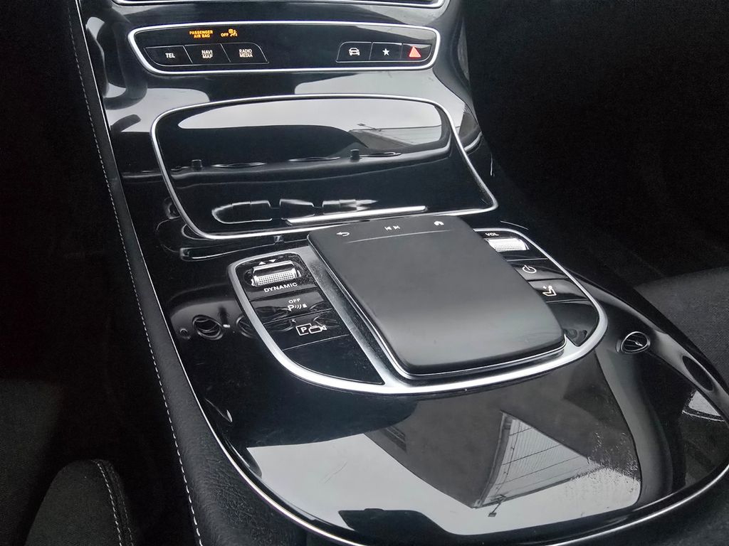 Mercedes-Benz E 300 2022