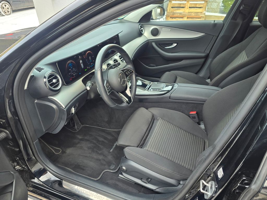 Mercedes-Benz E 300 2022