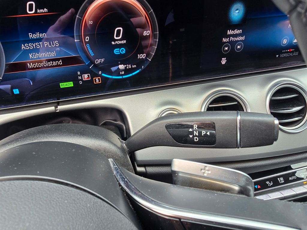 Mercedes-Benz E 300 2022