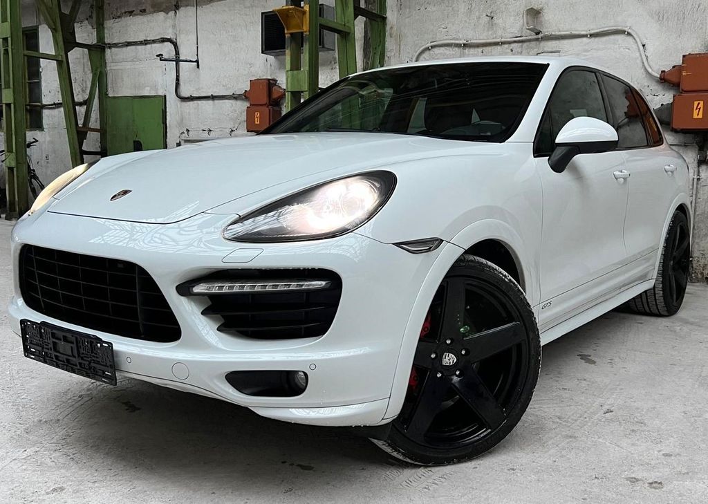 Porsche Cayenne 2012