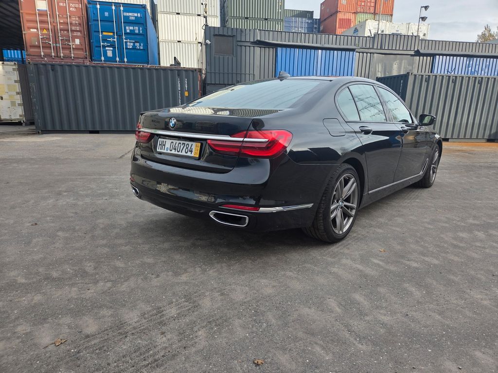 BMW 730 2018
