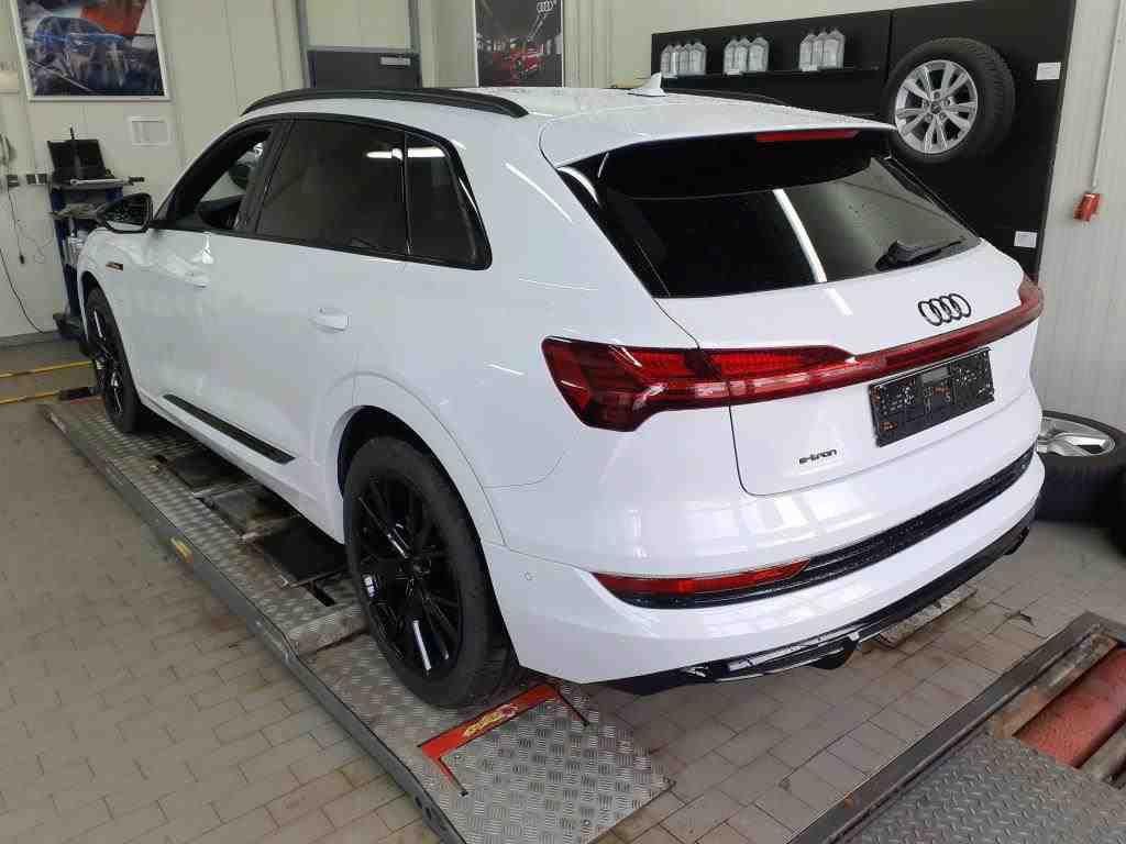 Audi e-tron 2022