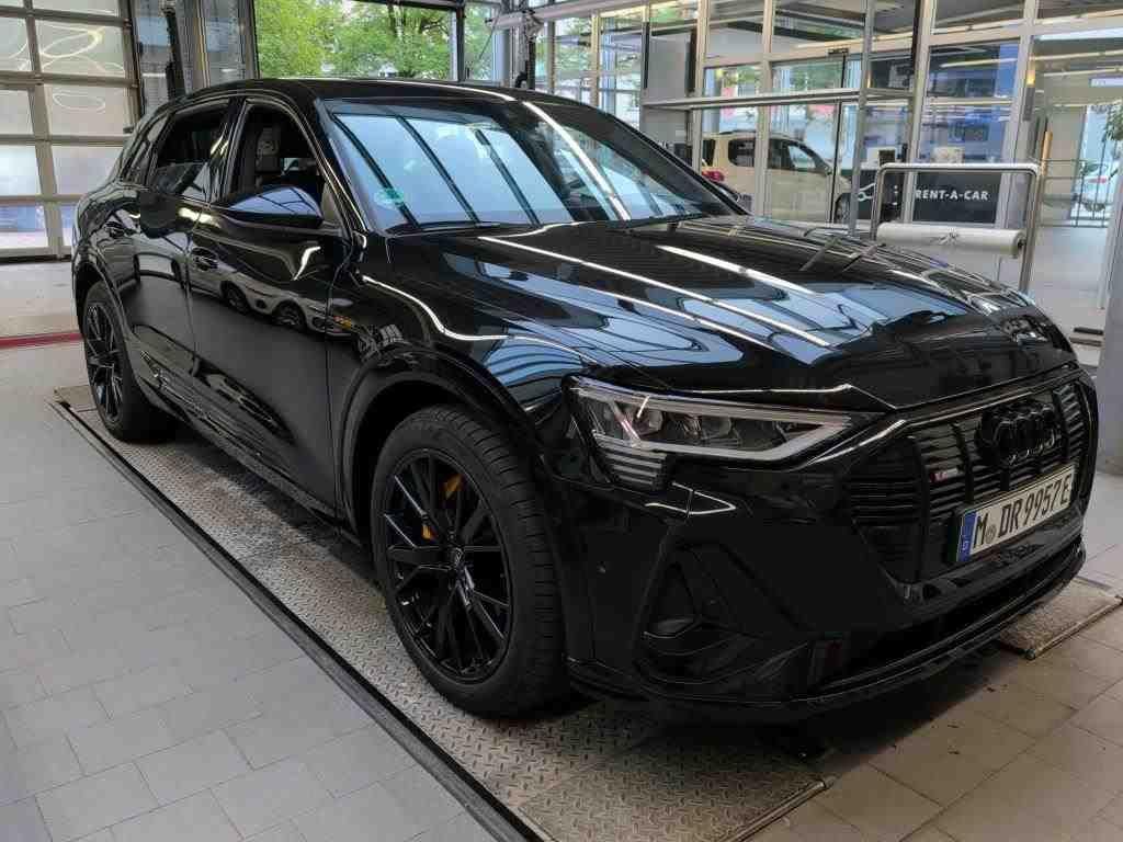 Audi e-tron 2022