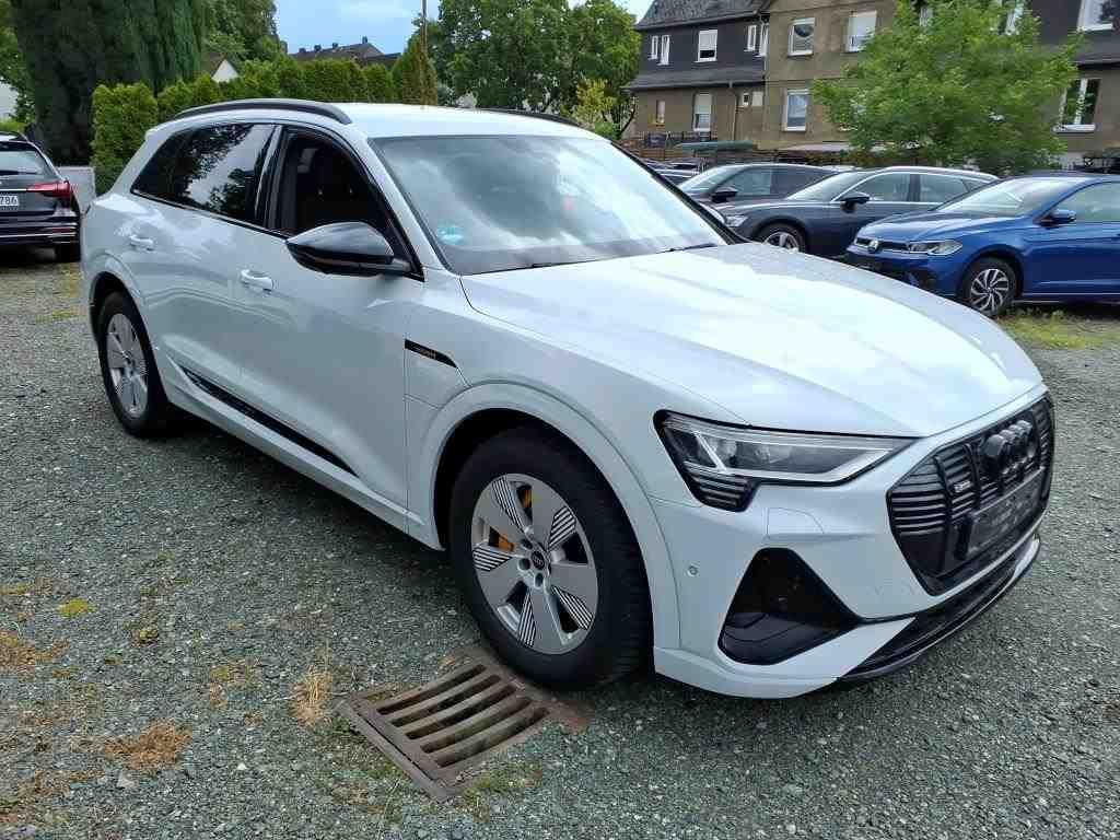 Audi e-tron 2022