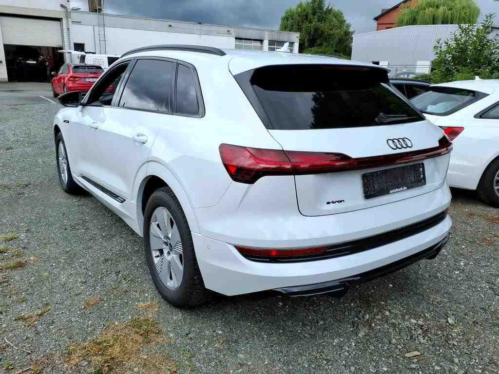 Audi e-tron 2022