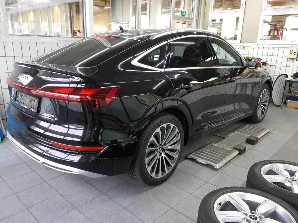Audi e-tron 2021