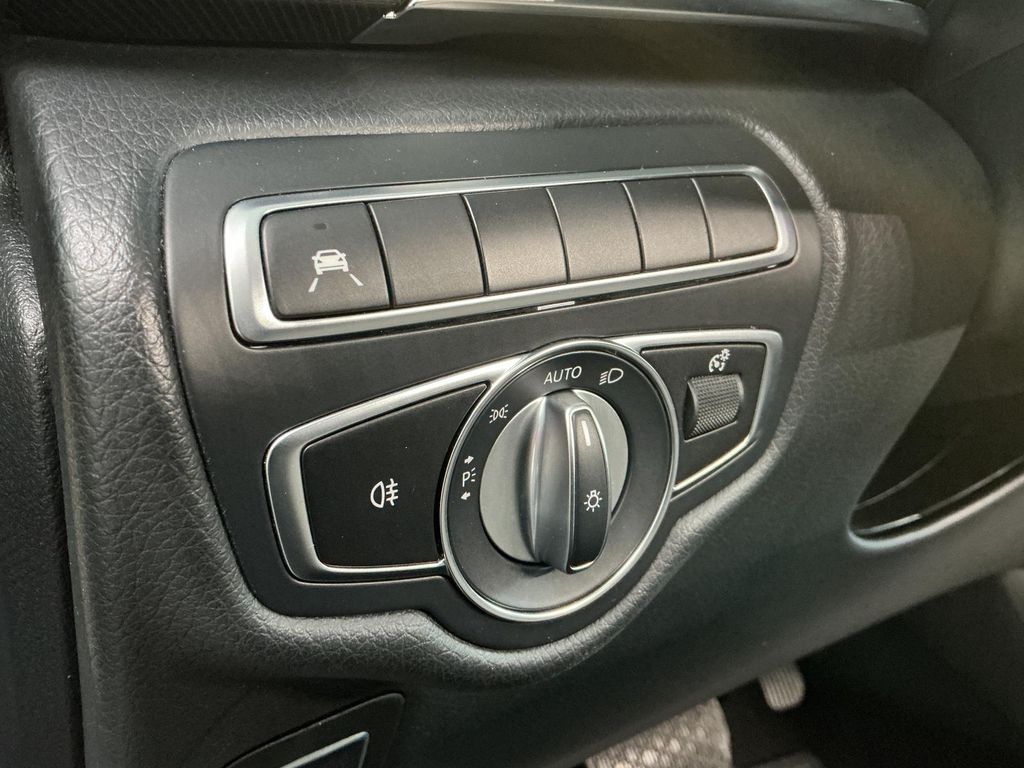 Mercedes-Benz EQV 2024