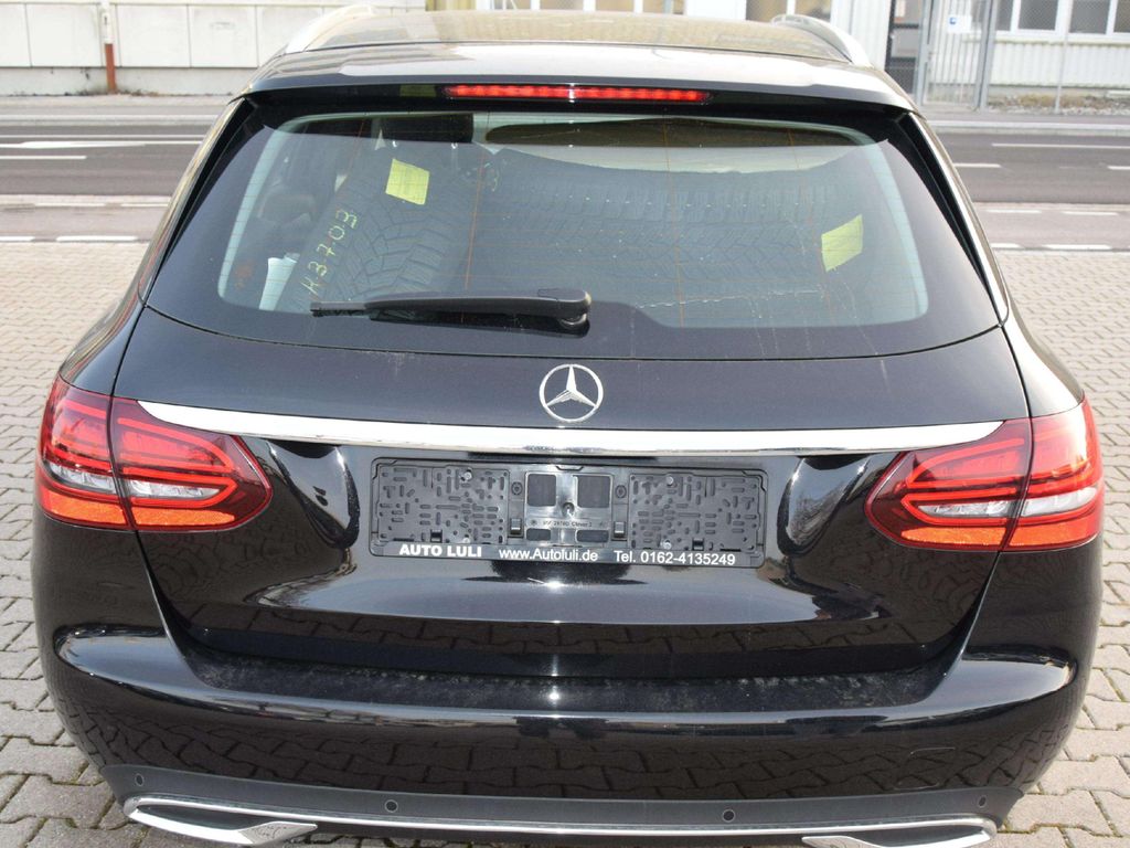 Mercedes-Benz C 180 2021