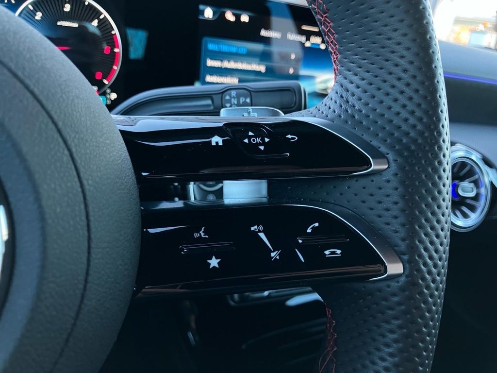 Mercedes-Benz A 200 2025