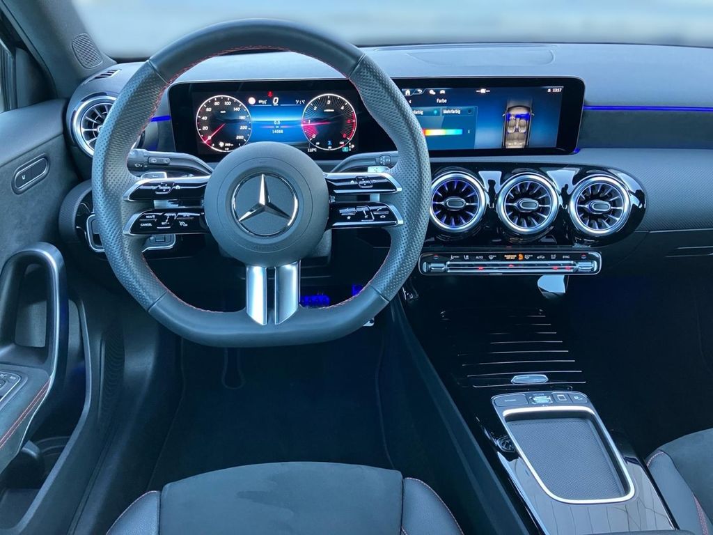 Mercedes-Benz A 200 2025