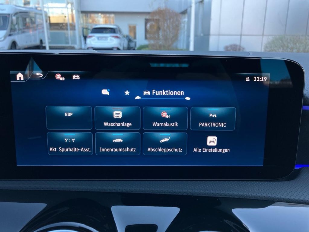 Mercedes-Benz A 200 2025