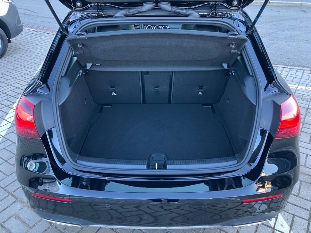 Mercedes-Benz A 200 2025