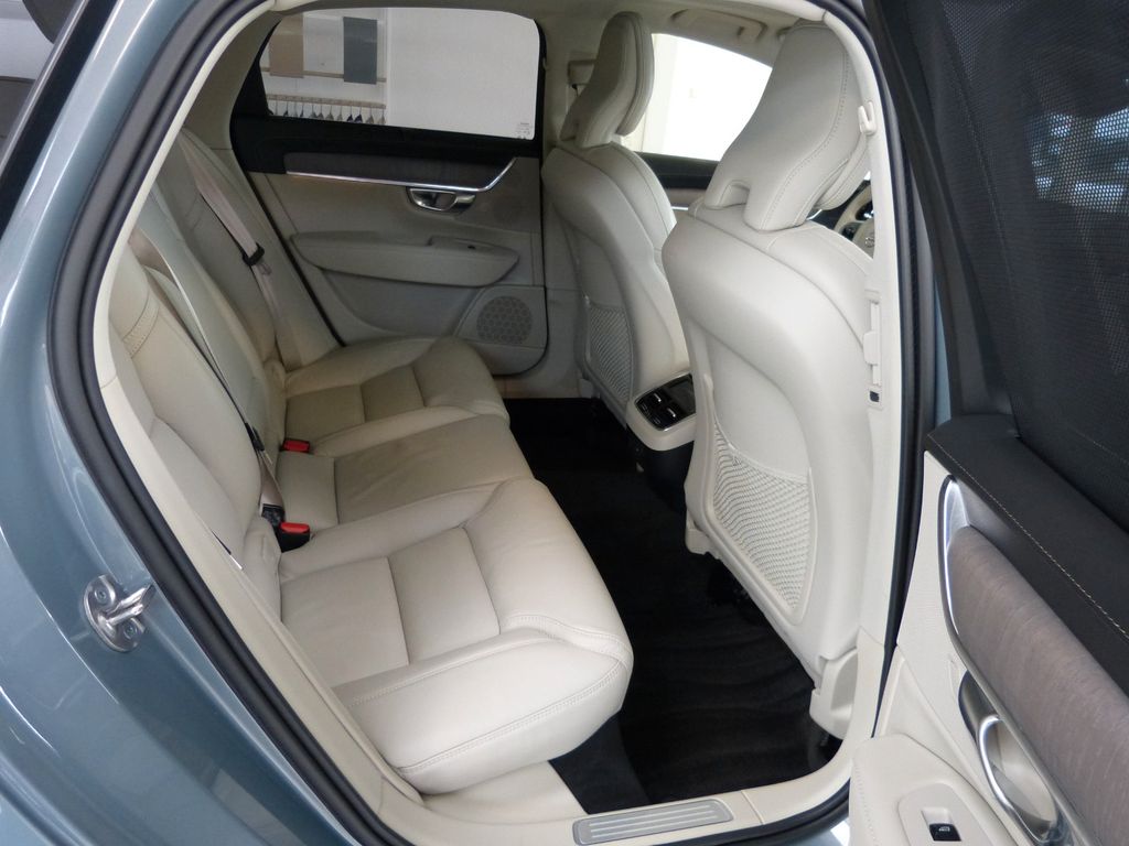 Volvo S90 2022