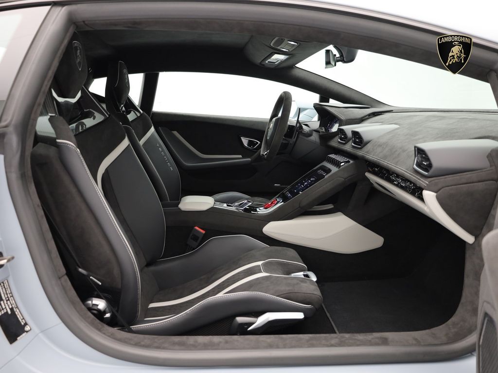 Lamborghini Huracán 2024