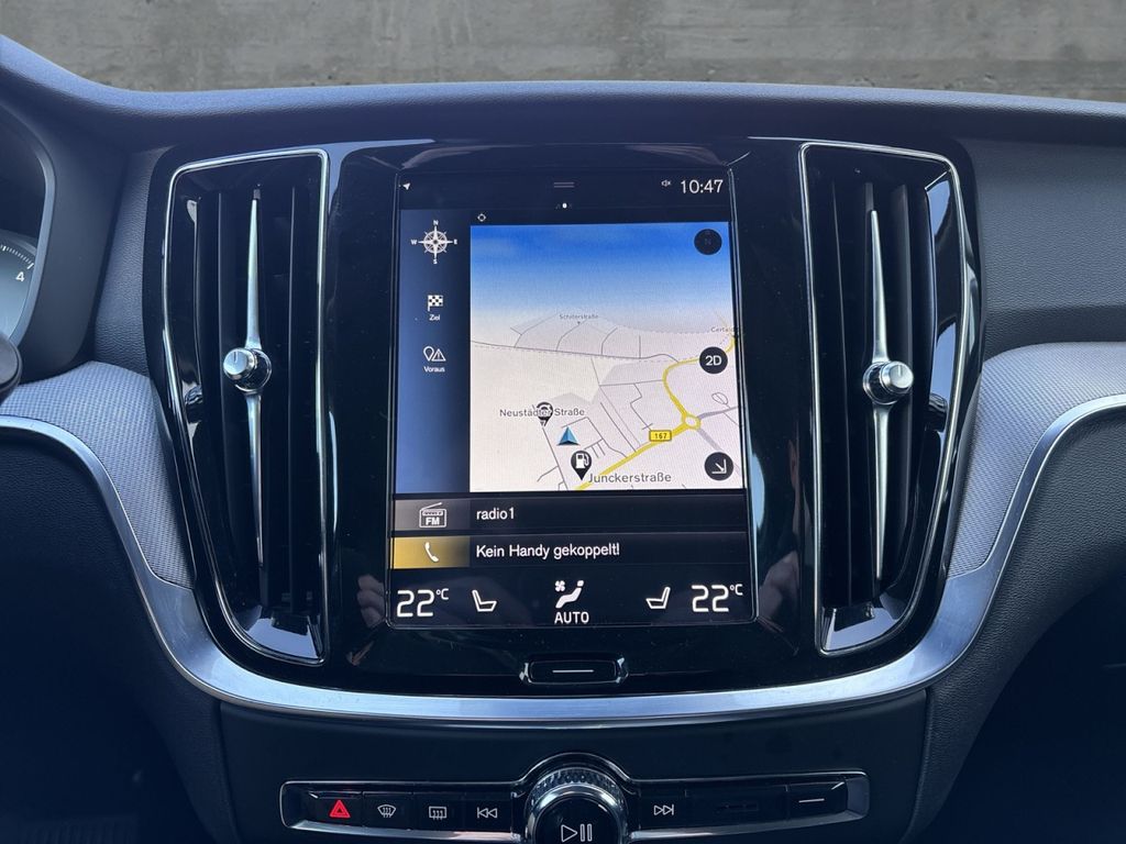 Volvo V60 Cross Country 2021