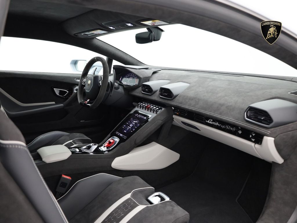 Lamborghini Huracán 2024