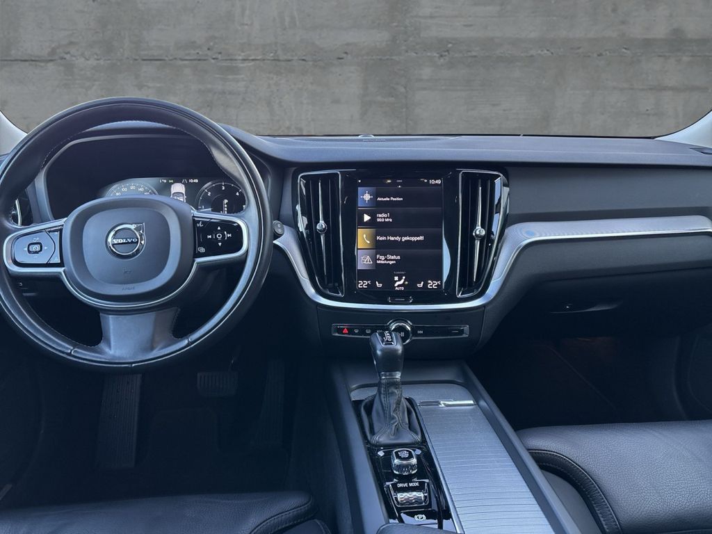 Volvo V60 Cross Country 2021